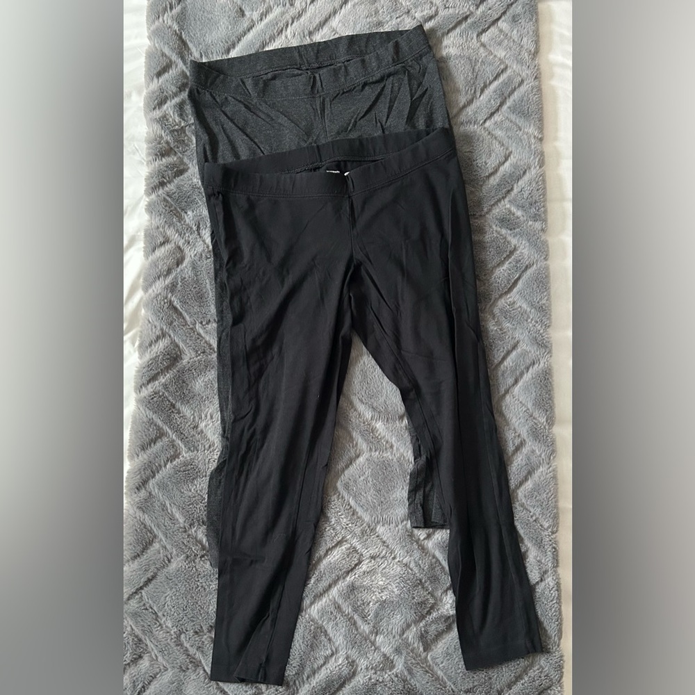 Old Navy low band maternity leggings. Lot of 2. EUC!